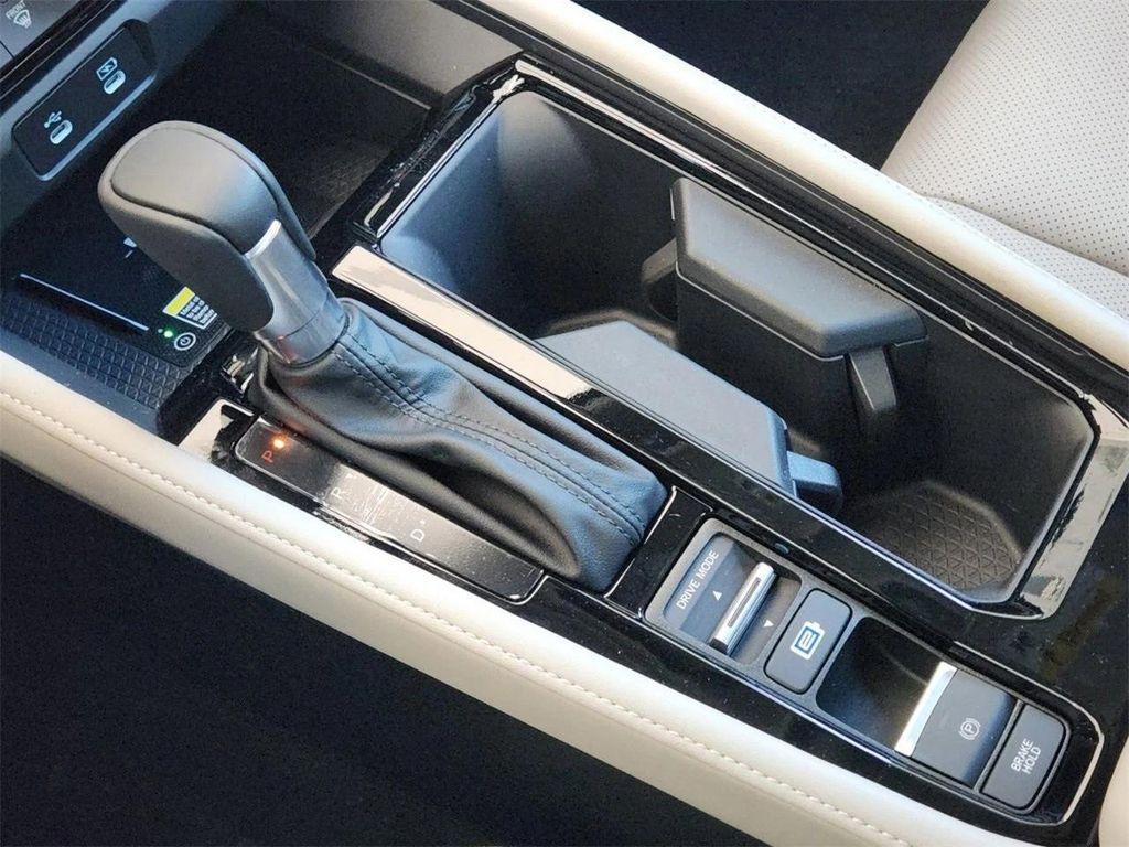 new 2025 Honda Accord Hybrid car, priced at $37,865