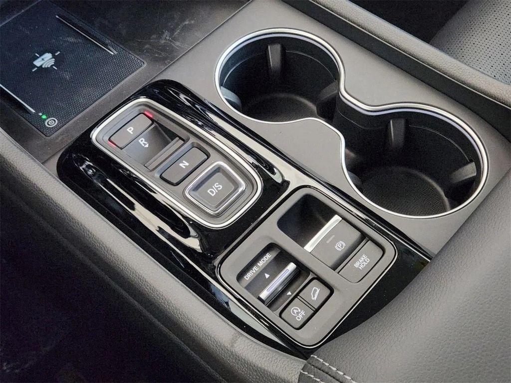 new 2025 Honda Pilot car, priced at $50,849