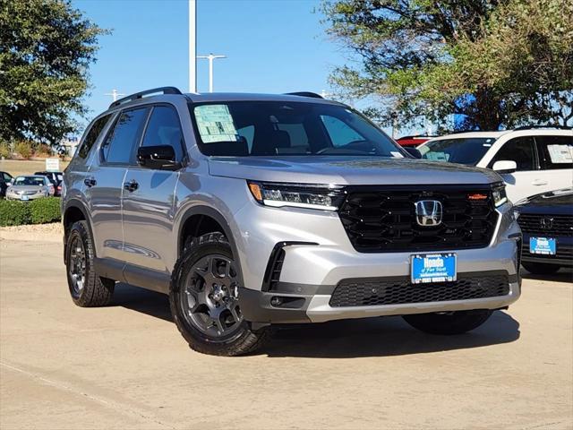 new 2025 Honda Pilot car, priced at $48,654