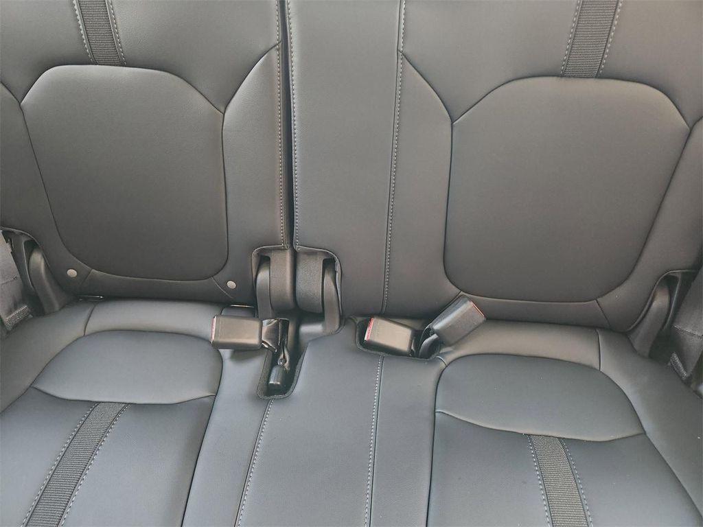 new 2025 Honda Pilot car, priced at $47,427