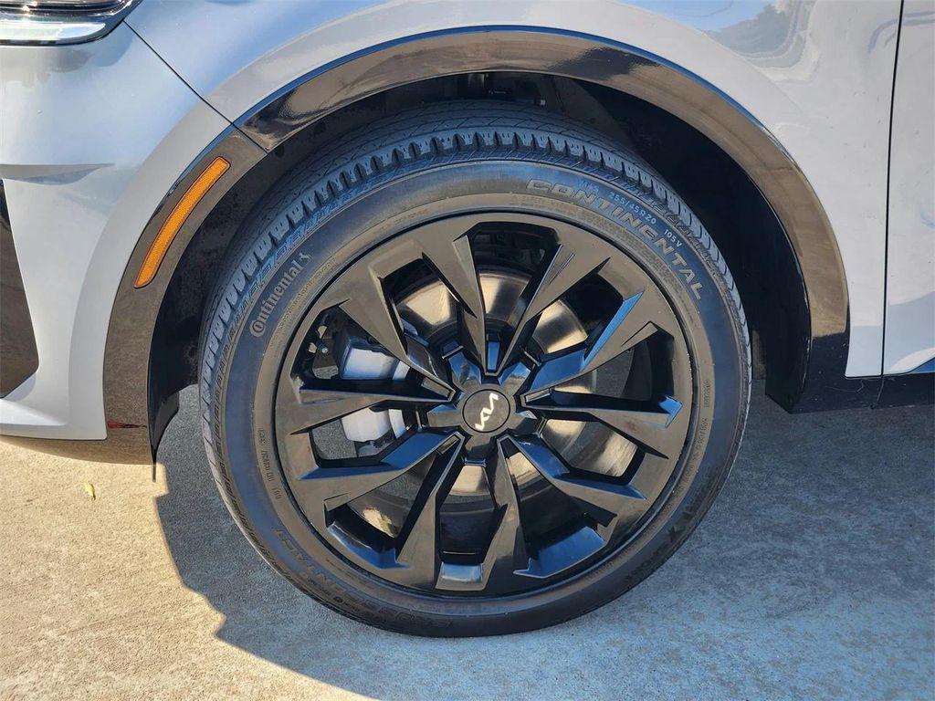 used 2022 Kia Sorento car, priced at $27,900