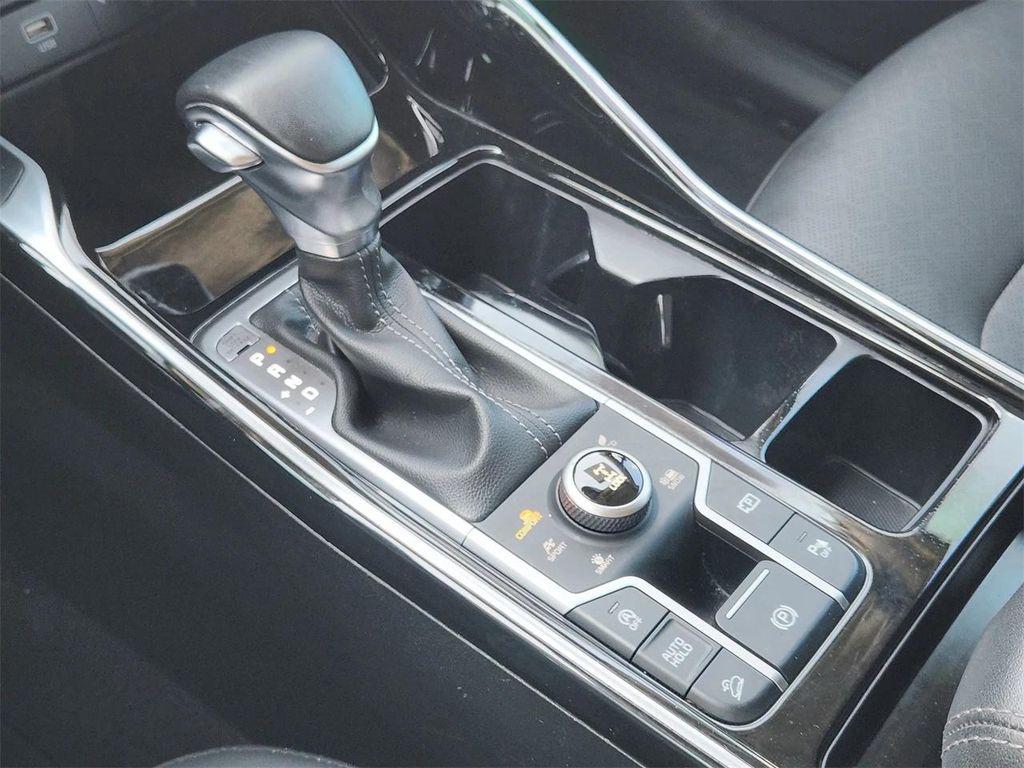 used 2022 Kia Sorento car, priced at $27,900