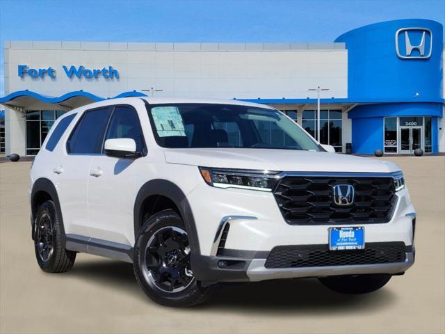 new 2025 Honda Pilot car, priced at $45,069