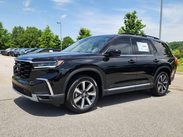 new 2025 Honda Pilot car, priced at $46,950