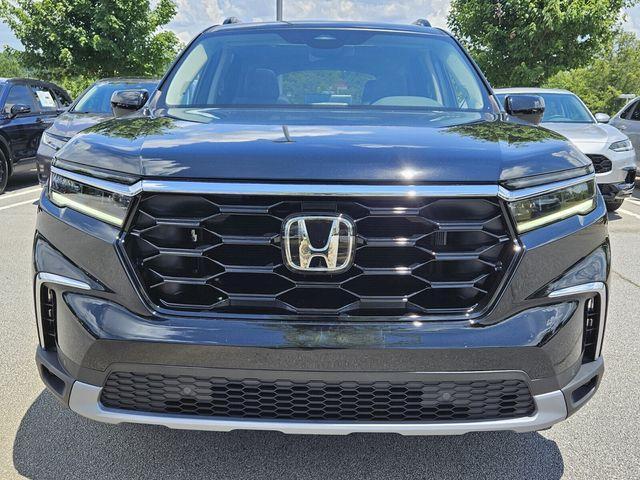 new 2025 Honda Pilot car, priced at $46,950