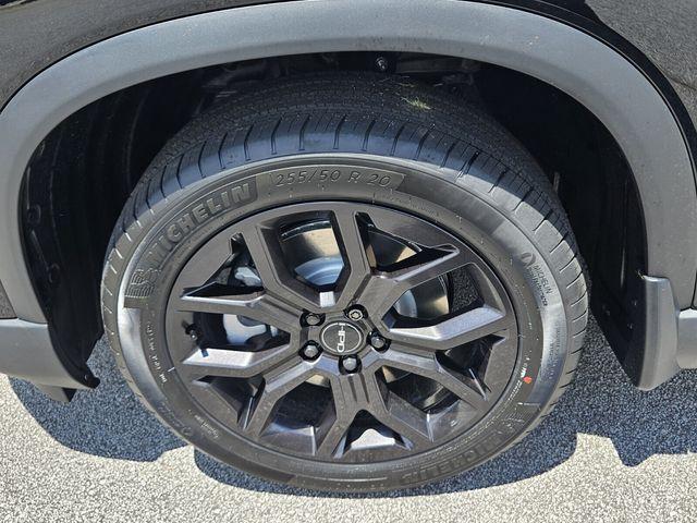 new 2025 Honda Pilot car, priced at $46,950