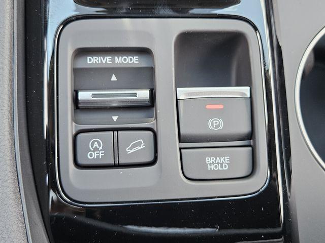 new 2025 Honda Pilot car, priced at $46,950