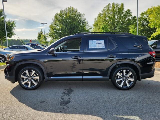 new 2025 Honda Pilot car, priced at $46,950