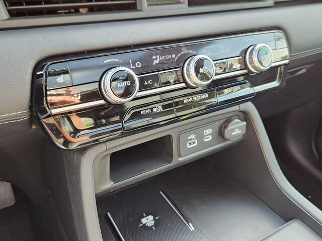 new 2025 Honda Pilot car, priced at $46,950