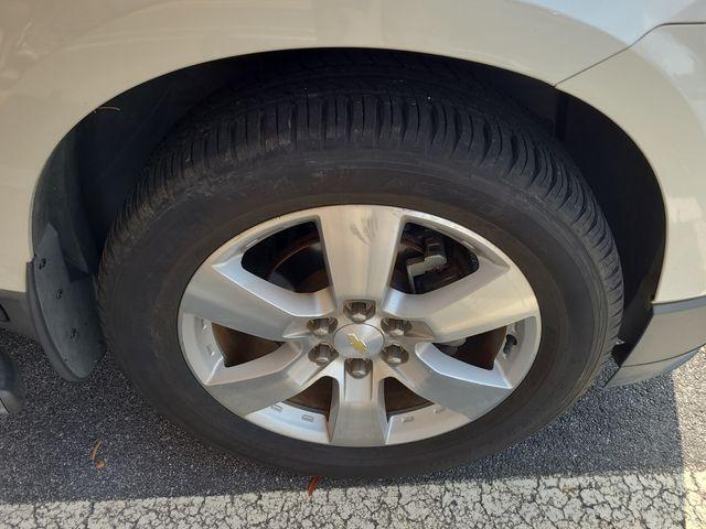 used 2014 Chevrolet Traverse car, priced at $12,997