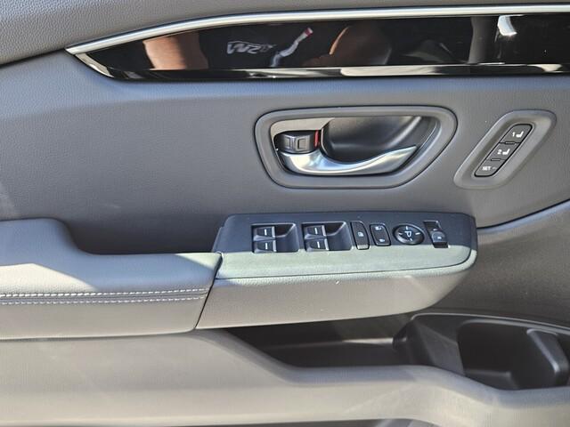 new 2025 Honda Pilot car, priced at $48,670
