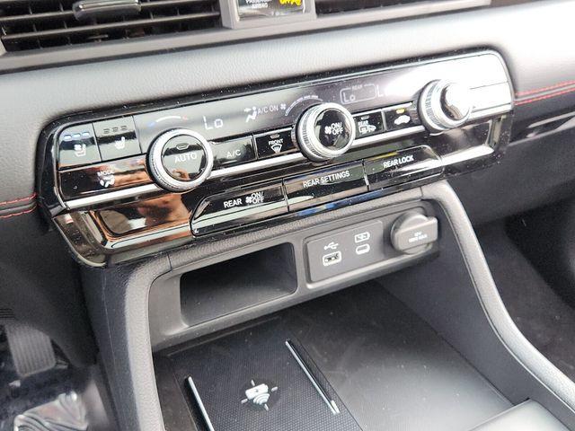 new 2025 Honda Pilot car, priced at $54,030