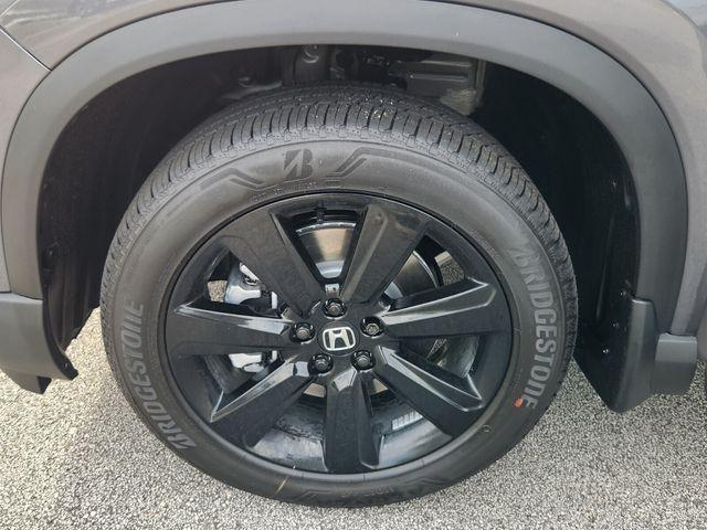 new 2025 Honda Pilot car, priced at $54,030