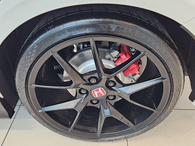 new 2025 Honda Civic Type R car, priced at $50,500