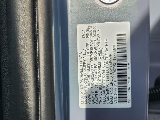 new 2025 Honda Pilot car, priced at $54,672