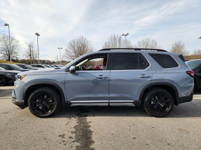 new 2025 Honda Pilot car, priced at $54,672