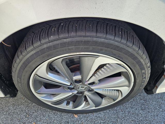 used 2018 Honda Clarity Plug-In Hybrid car, priced at $18,707