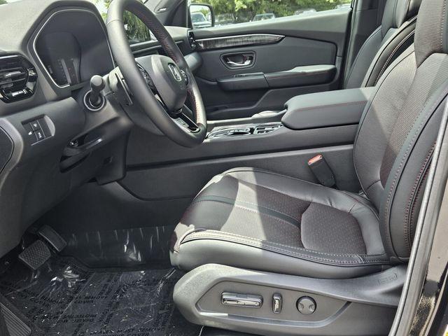 new 2025 Honda Pilot car, priced at $54,030