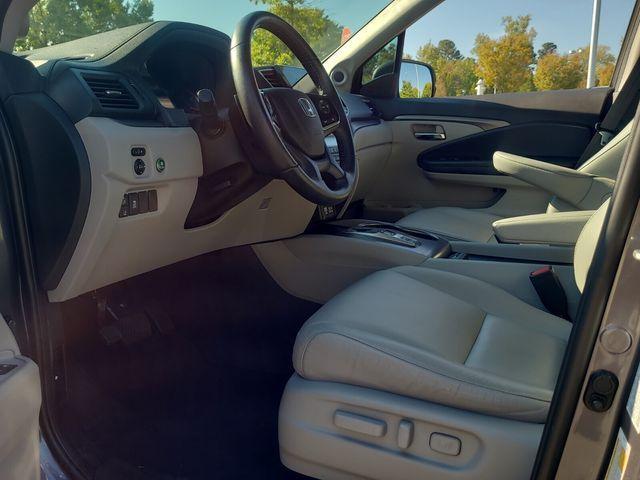 used 2021 Honda Pilot car, priced at $30,793