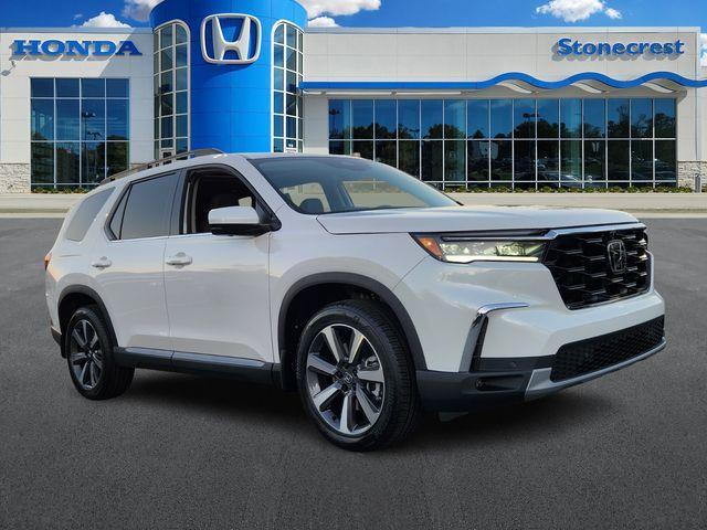 new 2025 Honda Pilot car, priced at $52,930