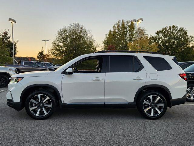 new 2025 Honda Pilot car, priced at $52,930