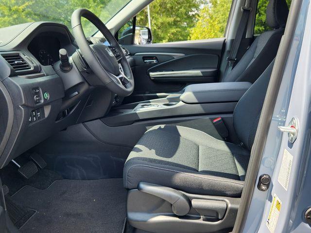 new 2024 Honda Ridgeline car, priced at $40,130