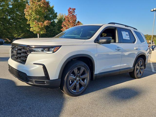 new 2025 Honda Pilot car, priced at $40,559