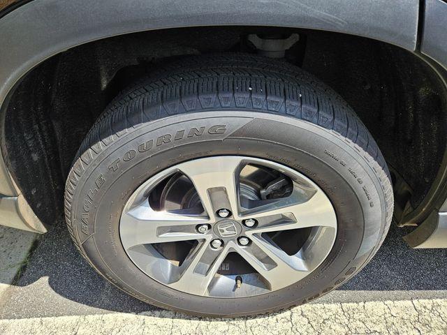 used 2024 Honda Pilot car, priced at $37,550