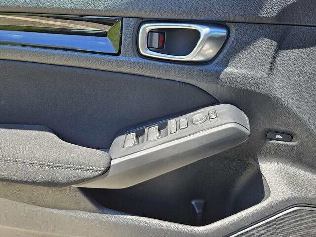 new 2025 Honda Civic Hybrid car, priced at $29,400