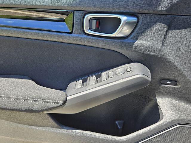 new 2025 Honda Civic Hybrid car, priced at $29,400