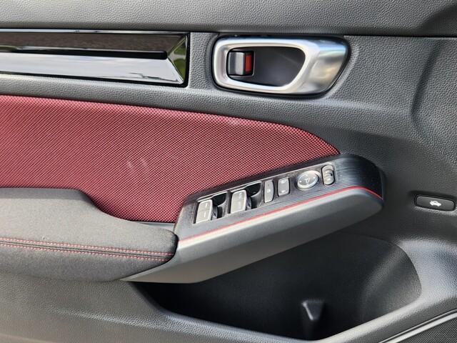 new 2025 Honda Civic Si car, priced at $30,700
