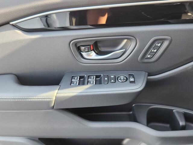 new 2025 Honda Pilot car, priced at $43,405