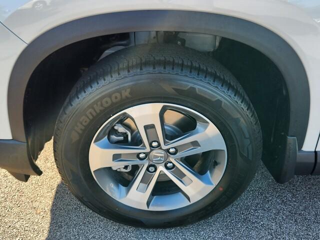new 2025 Honda Pilot car, priced at $43,405