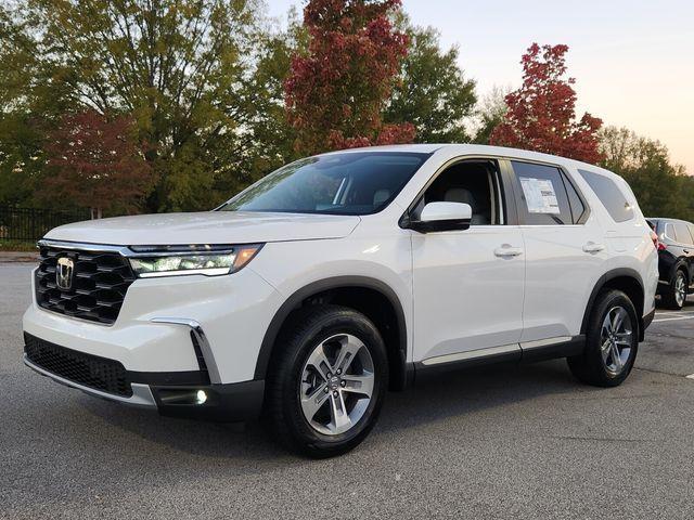 new 2025 Honda Pilot car, priced at $43,350