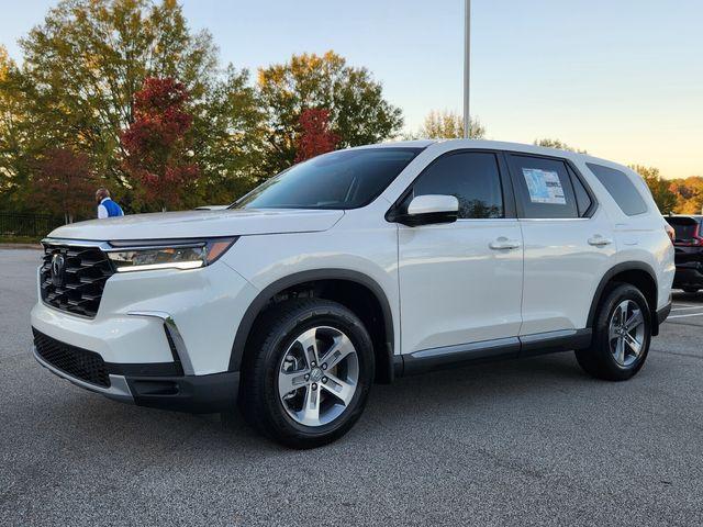 new 2025 Honda Pilot car, priced at $43,350