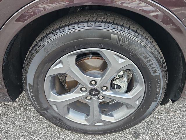used 2023 Ford Escape car, priced at $21,155