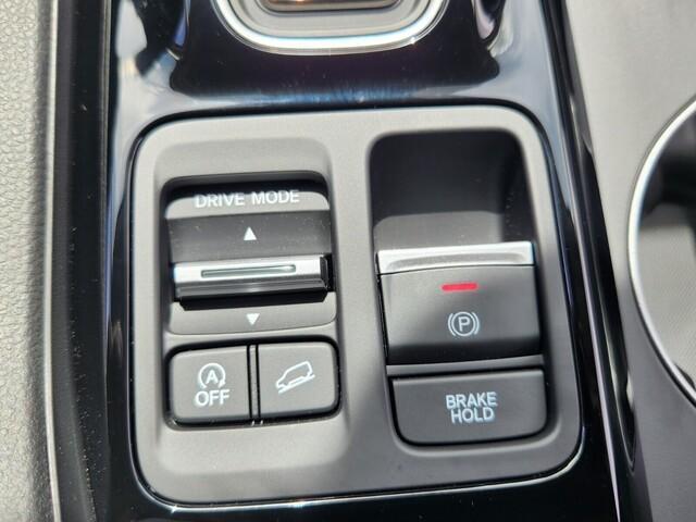 new 2025 Honda Pilot car, priced at $45,731