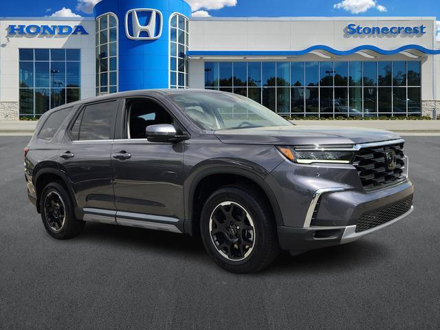 new 2025 Honda Pilot car, priced at $45,731