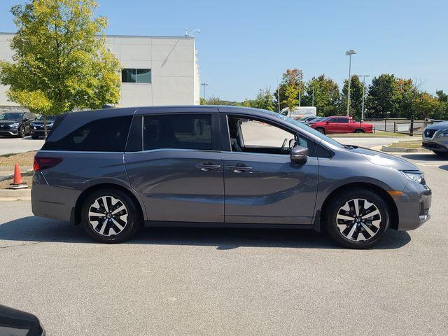 used 2025 Honda Odyssey car, priced at $40,549