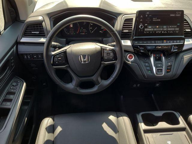 used 2025 Honda Odyssey car, priced at $40,549