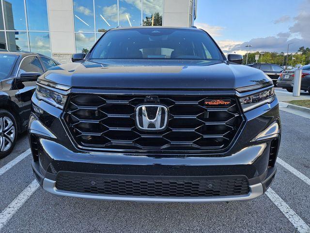 new 2025 Honda Pilot car, priced at $48,895