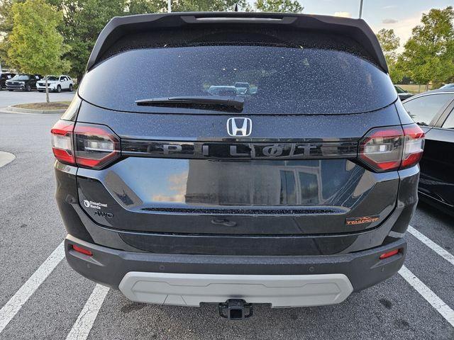 new 2025 Honda Pilot car, priced at $48,895