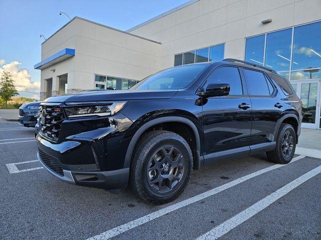 new 2025 Honda Pilot car, priced at $48,895