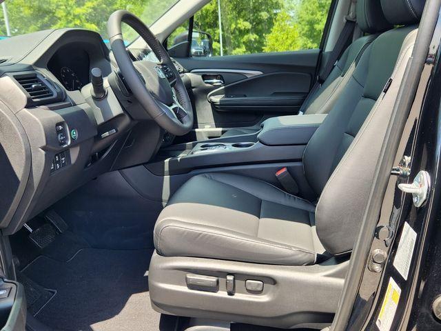 new 2025 Honda Ridgeline car, priced at $47,359