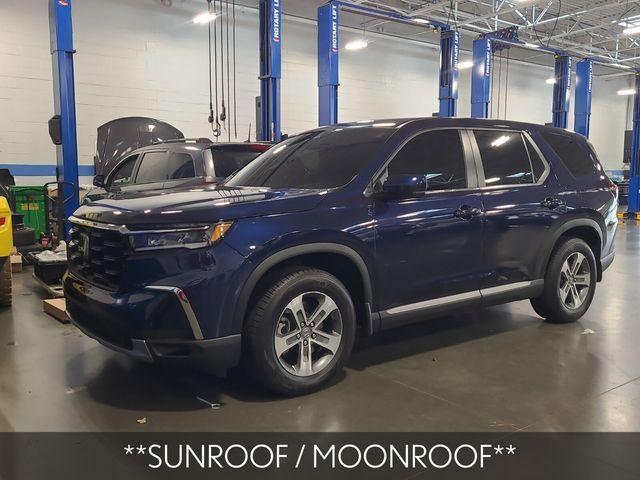 used 2025 Honda Pilot car, priced at $43,494
