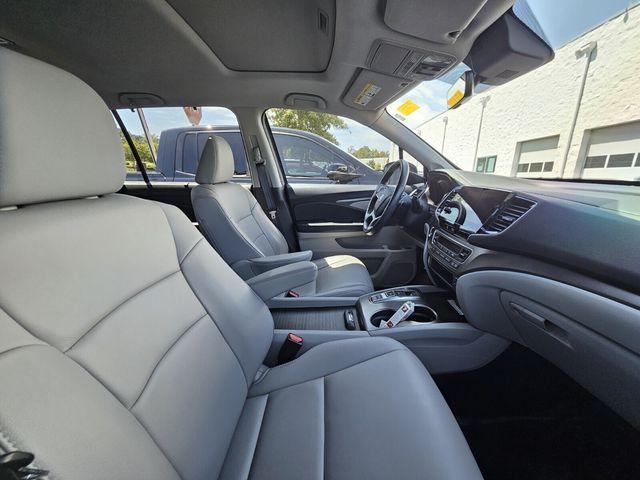 used 2022 Honda Pilot car, priced at $32,384