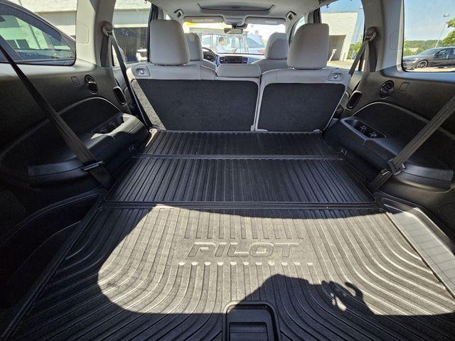 used 2022 Honda Pilot car, priced at $32,384