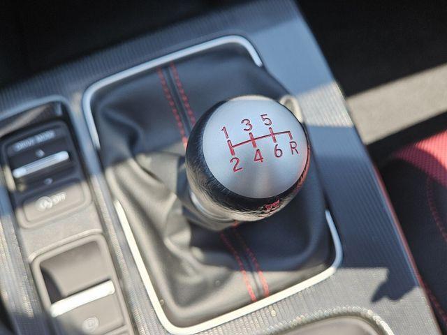 new 2025 Honda Civic Si car, priced at $30,700