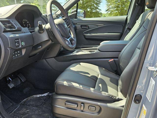 new 2025 Honda Ridgeline car, priced at $47,796