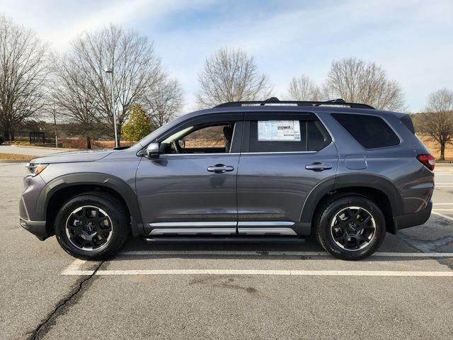 new 2025 Honda Pilot car, priced at $46,688